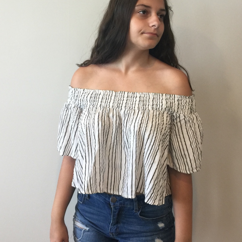 KIMCHI Blue Stripped off-shoulder Crop Top - small